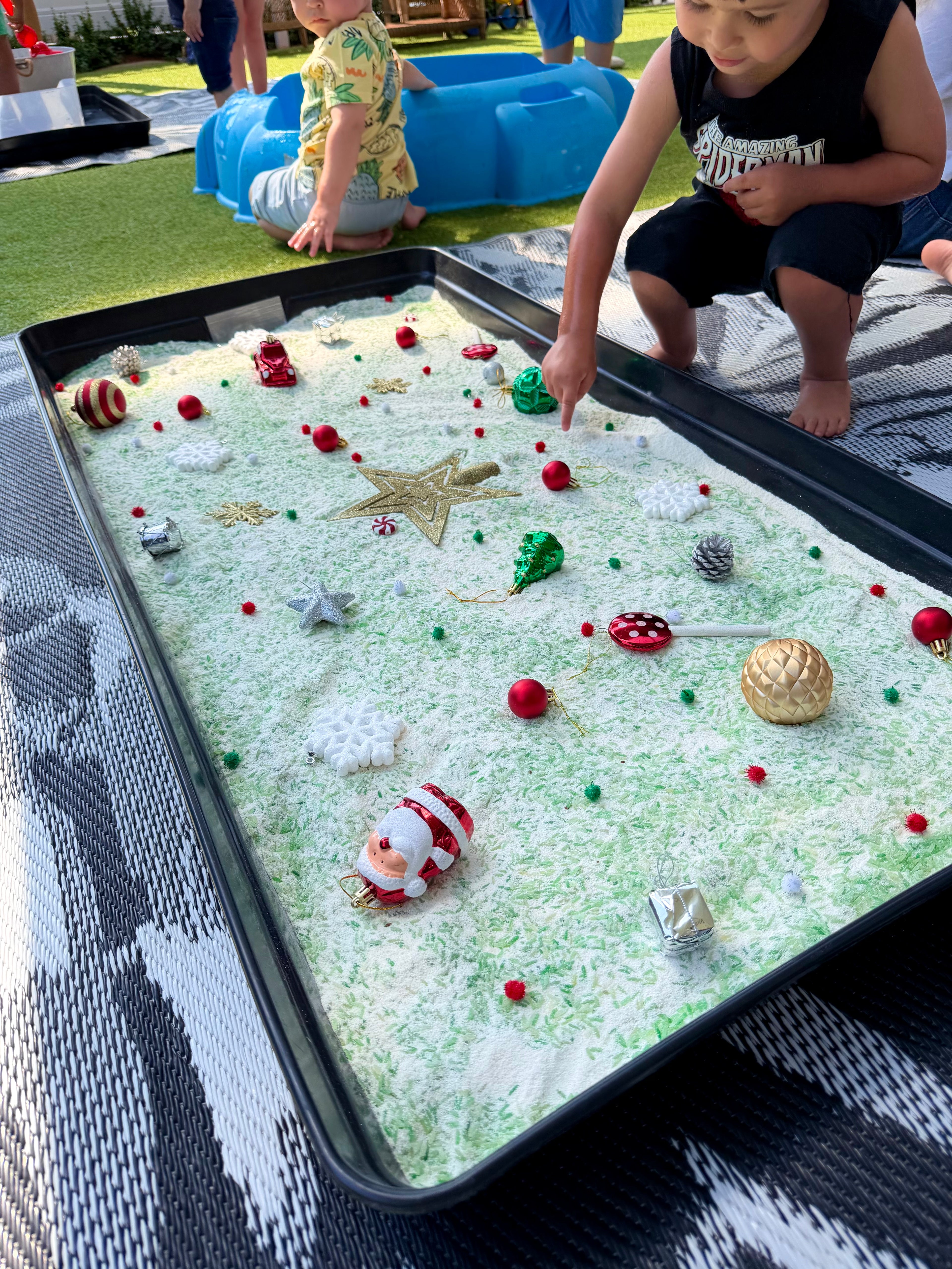 Christmas Messy Play - 17 December